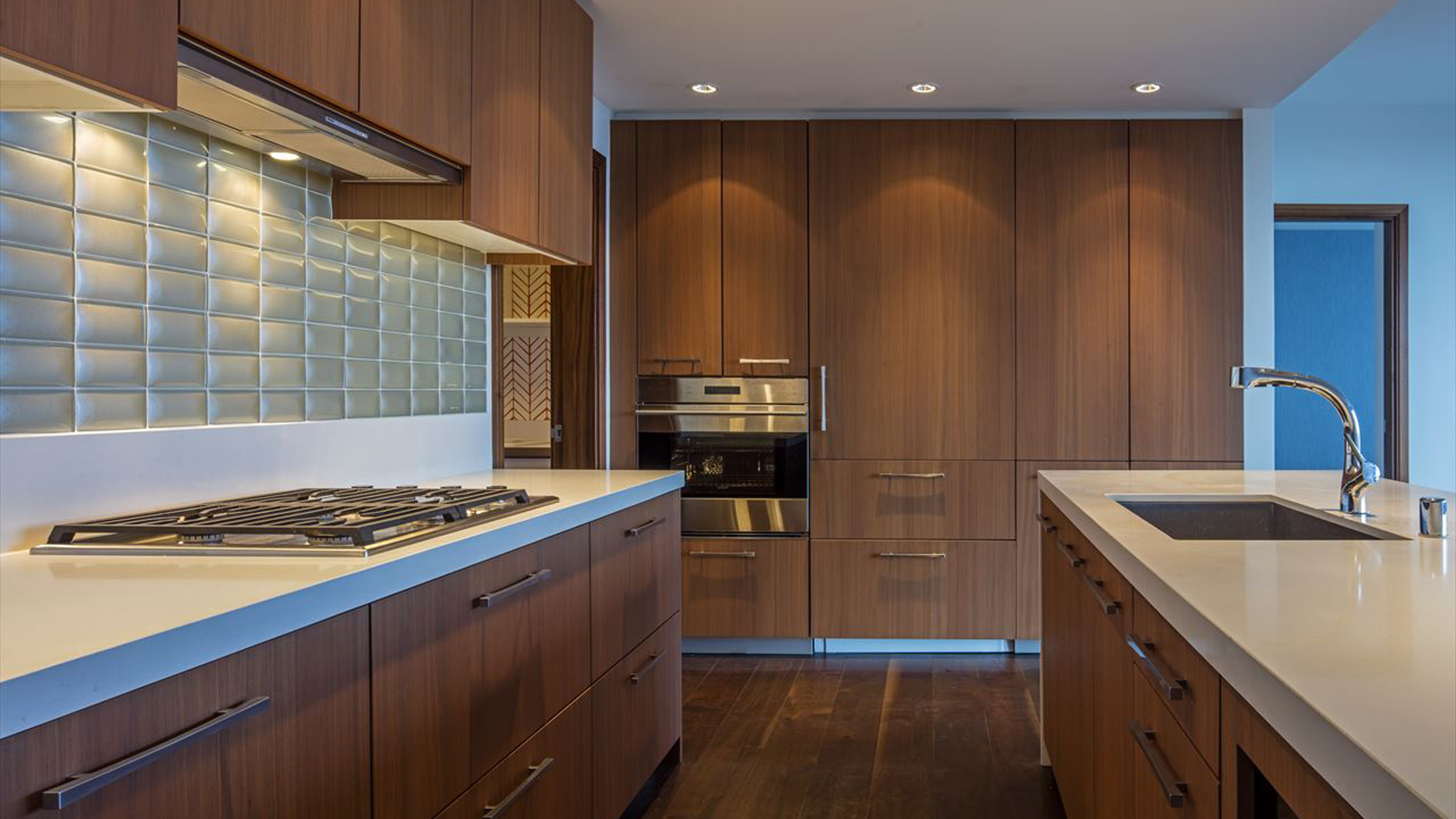 ONE Ala Moana Kobayashi