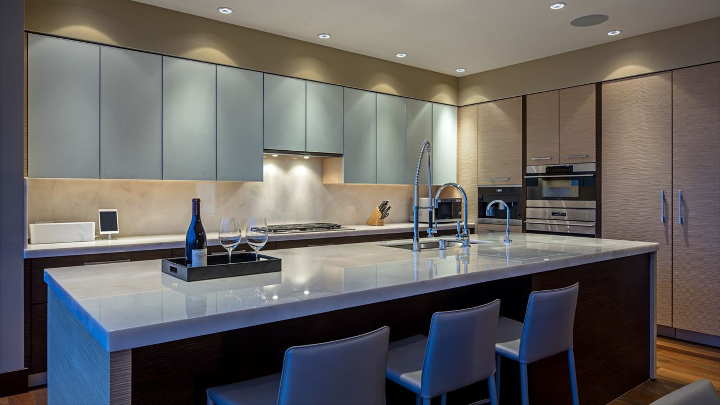 ONE Ala Moana Kobayashi